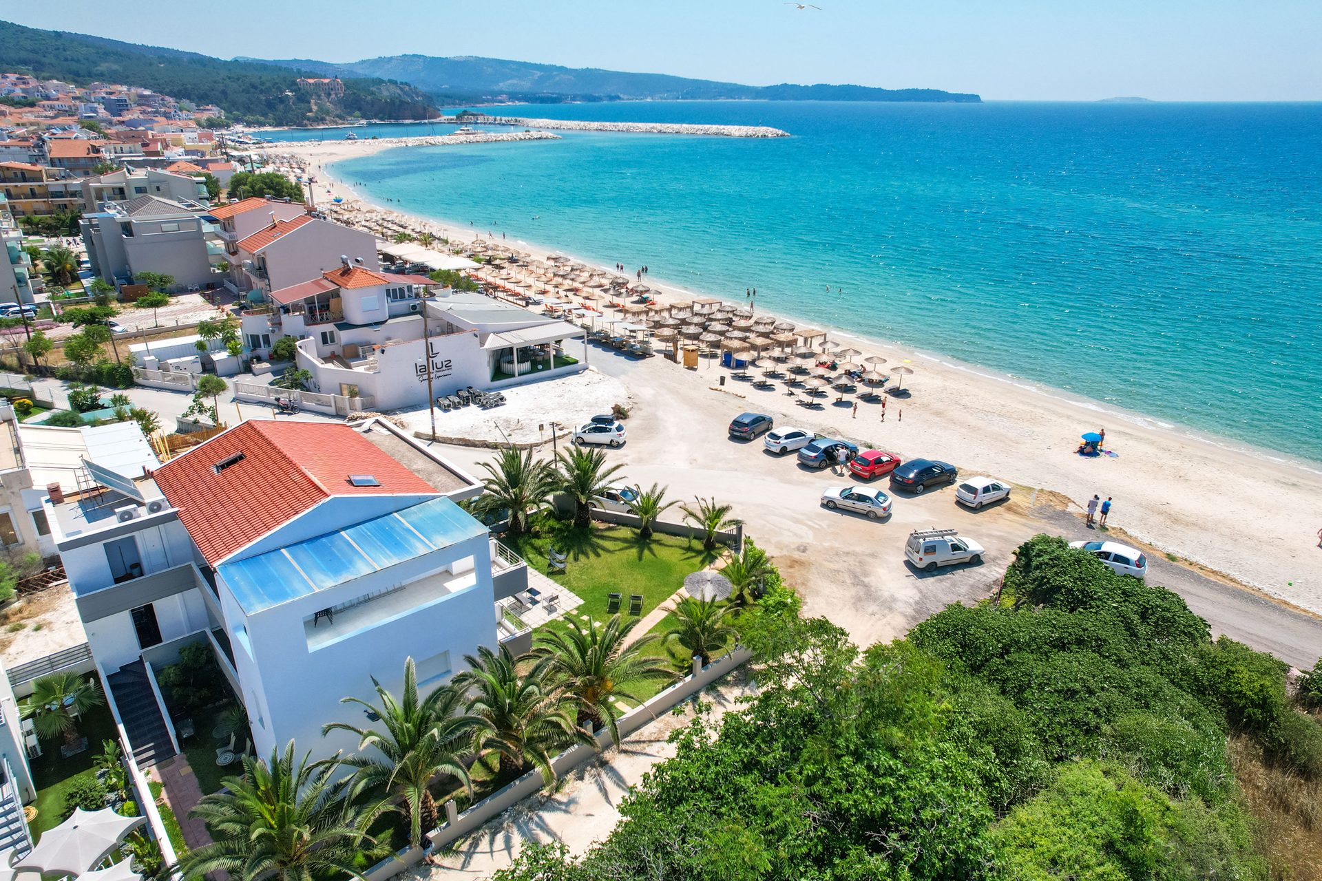 Oziomari Suites on the beachfront of Limenaria